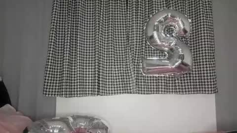 Snapshot of vickyhm22 chatting on 27, 10, 2025 vickyhm22 online show from 27, 10, 2025