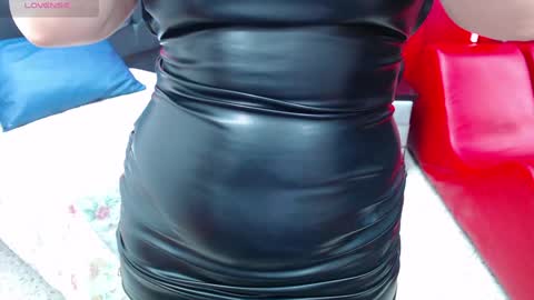 Vicky online show from 15, 12, 2024