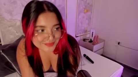 Snapshot of victoria18x chatting on 24, 9, 2025 Victoria online show from 24, 9, 2025