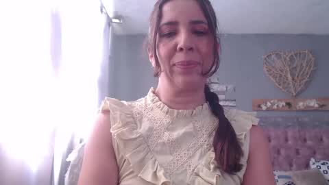 Hi guys   Im victoria  Be the one who can control me in PVT online show from 3, 12, 2024