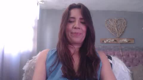 Hi guys   Im victoria  Be the one who can control me in PVT online show from 10, 12, 2024