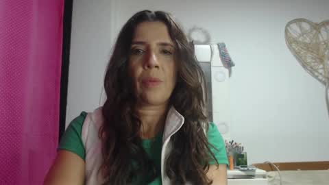 Hi guys   Im victoria  Be the one who can control me in PVT online show from 19, 1, 2025