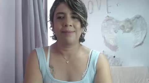 Hi guys   Im victoria  Be the one who can control me in PVT online show from 23, 9, 2025