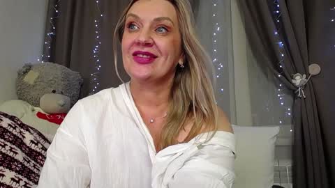 Snapshot of victoria50 chatting on 2, 1, 2025 victoria50 online show from 2, 1, 2025