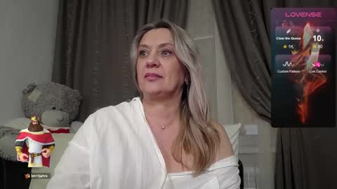 Snapshot of victoria50 chatting on 11, 10, 2025 victoria50 online show from 11, 10, 2025