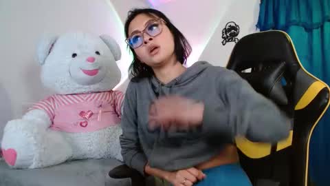 Snapshot of victoria__bear chatting on 25, 3, 2026 victoria online show from 25, 3, 2026