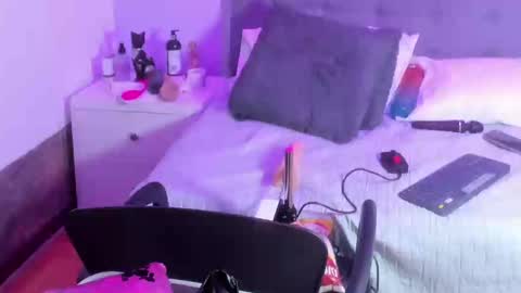 valentina online show from 9, 1, 2025