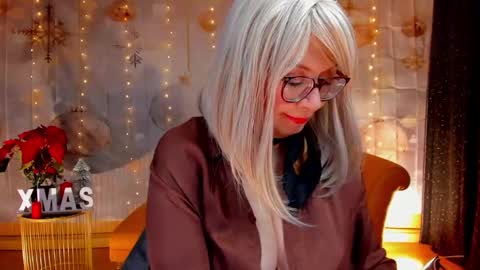 diorvictoria9 online show from 10, 12, 2024