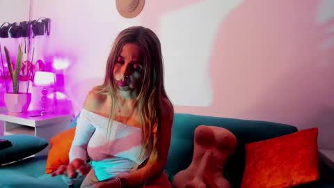 Victoria  online show from 23, 1, 2025