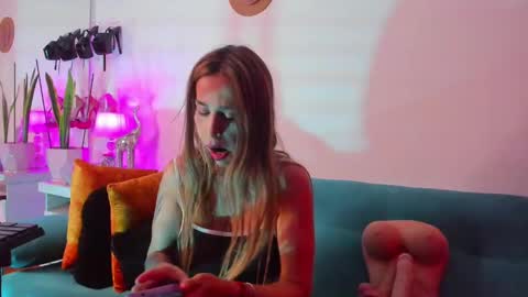 Victoria  online show from 31, 1, 2025