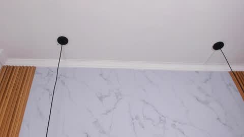  Victoria Lozano  online show from 24, 1, 2025