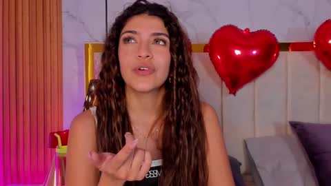  Victoria Lozano  online show from 15, 2, 2025