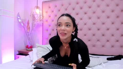 victoria_kitt online show from 5, 1, 2025
