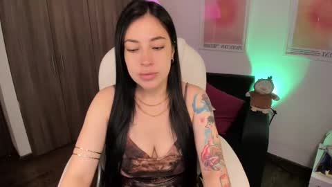 Victoria  online show from 11, 11, 2025