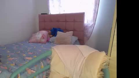 Snapshot of victoria_lehee chatting on 12, 12, 2024 Victoria online show from 12, 12, 2024