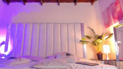 Snapshot of victoria_rash chatting on 12, 12, 2024 VICTORIA online show from 12, 12, 2024