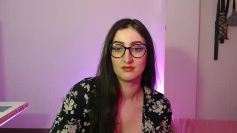 Victoria online show from 25, 11, 2025