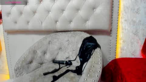 Snapshot of victoriaarousse25 chatting on 12, 3, 2025 victoriaarousse online show from 12, 3, 2025