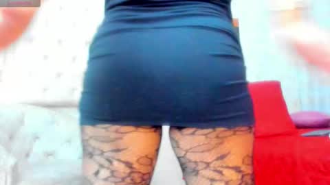 Snapshot of victoriaarousse25 chatting on 14, 9, 2025 victoriaarousse online show from 14, 9, 2025