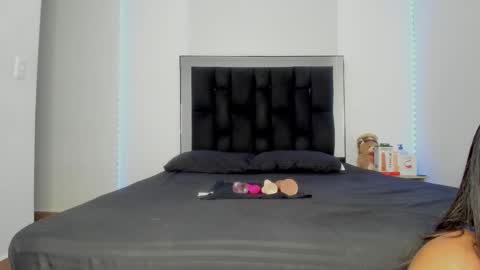 VICTORIA online show from 12, 11, 2025