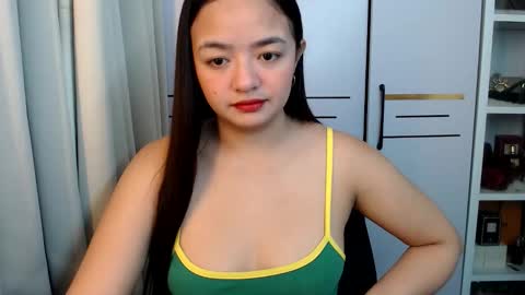 Snapshot of victoriaharper2 chatting on 26, 3, 2026 Victoria Harper online show from 26, 3, 2026