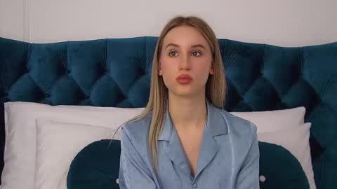 Victoria online show from 12, 11, 2025