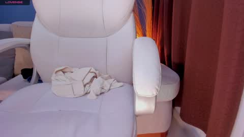 Snapshot of victorialeia chatting on 28, 12, 2024 Victoria online show from 28, 12, 2024