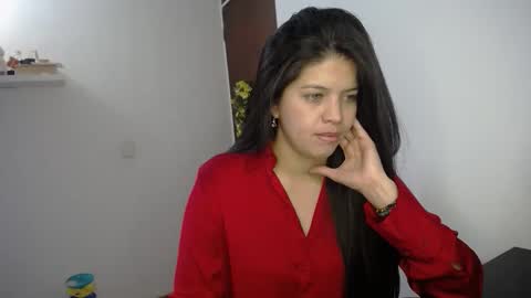 Snapshot of victorialg chatting on 3, 10, 2025 victorialg online show from 3, 10, 2025