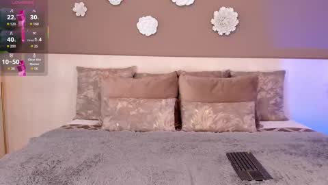 Victoria Shelby  online show from 20, 11, 2025