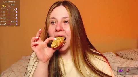 Snapshot of victoriassecrets_ chatting on 22, 2, 2025 victoriassecrets_ online show from 22, 2, 2025