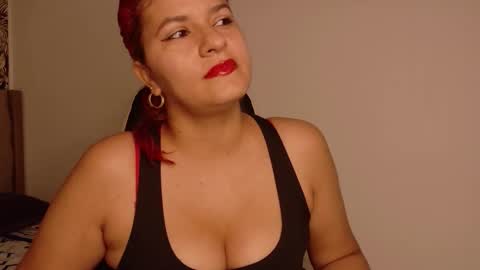 Snapshot of victoriau chatting on 31, 10, 2025 Victoria online show from 31, 10, 2025