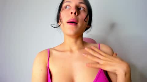 Snapshot of victoriia_hall chatting on 28, 2, 2025 samantha victoria hall online show from 28, 2, 2025