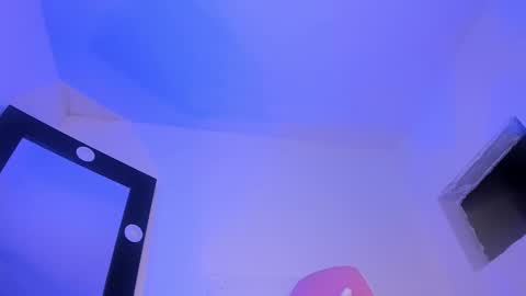 samantha victoria hall online show from 10, 11, 2025