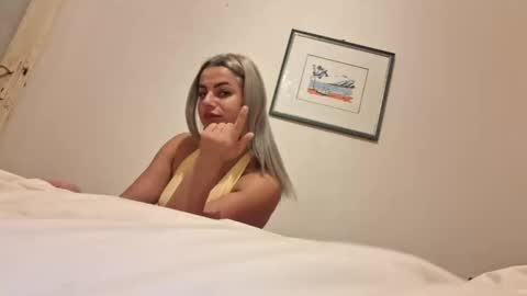 Snapshot of victoriya111 chatting on 6, 11, 2025 victoriya111 online show from 6, 11, 2025