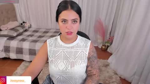 V  I C  T O R I A  online show from 6, 12, 2024