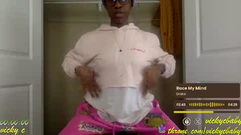 Vicky C Vicky V - Vicky C Baby Baby Vee - Schoolgurl V - V the Qween of Edging - Miss Vicky if U Nasty online show from 30, 1, 2025