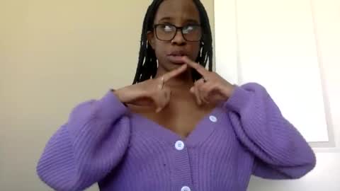 Vicky C Vicky V - Vicky C Baby Baby Vee - Schoolgurl V - V the Qween of Edging - Miss Vicky if U Nasty online show from 28, 2, 2025