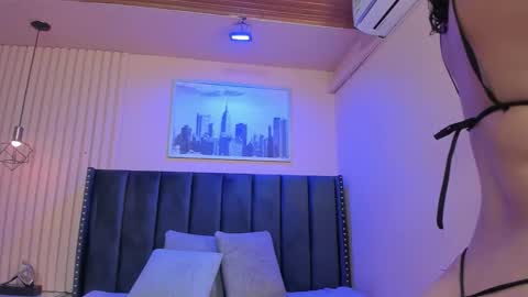 Viiolett online show from 9, 10, 2025