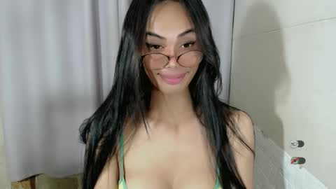 vikkylustfull online show from 1, 3, 2025