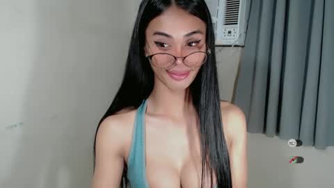 vikkylustfull online show from 8, 3, 2025