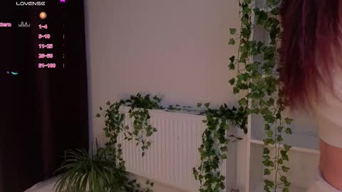 Snapshot of viksinite chatting on 23, 3, 2026 Vixi online show from 23, 3, 2026