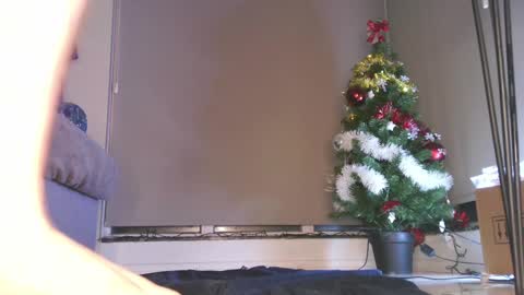 Snapshot of viksons chatting on 5, 1, 2025 Max online show from 5, 1, 2025