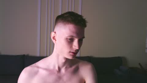 Snapshot of viksons chatting on 8, 2, 2025 Max online show from 8, 2, 2025