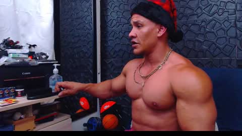 Viktor Herrera online show from 24, 12, 2024