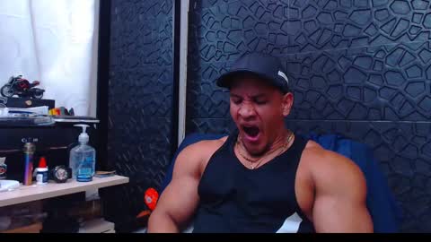 Viktor Herrera online show from 2, 1, 2025