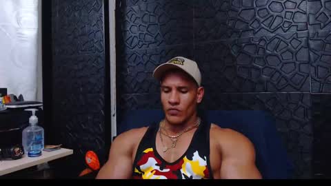 Viktor Herrera online show from 5, 1, 2025