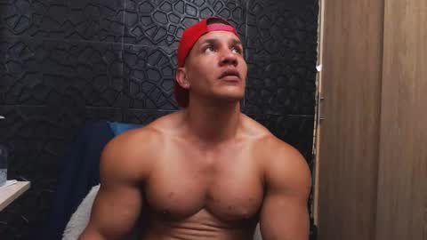 Viktor Herrera online show from 2, 11, 2025