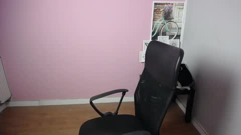 Snapshot of viktoria_lovely chatting on 12, 2, 2025 viktoria_lovely online show from 12, 2, 2025