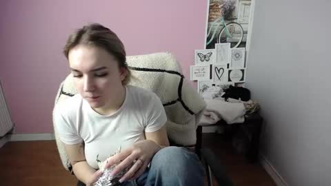 Snapshot of viktoria_lovely chatting on 18, 2, 2025 viktoria_lovely online show from 18, 2, 2025