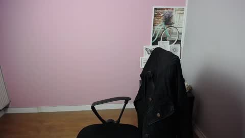 Snapshot of viktoria_lovely chatting on 11, 3, 2025 viktoria_lovely online show from 11, 3, 2025